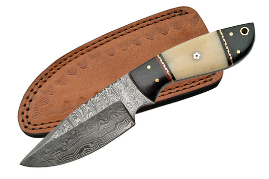 Damascus Steel Blade Hunting Knife - Horn and Bone